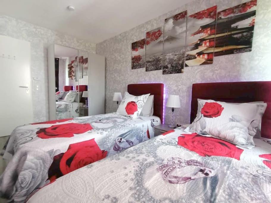 Appartement 4 Pieces - La Rose Des Yvelines - Classe 3 Etoiles Trappes Exterior photo